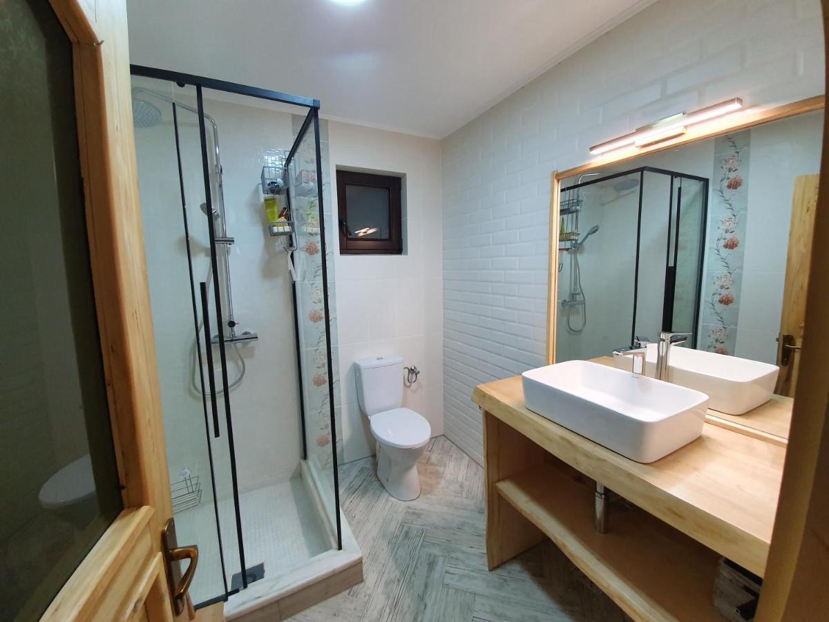 Hotel Casa Axa Paraul Carjei Zewnętrze zdjęcie